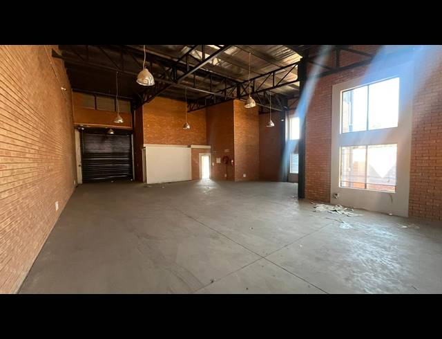 270M² WAREHOUSE TO LET IN N4 GATEWAY INDUSTRIAL PARK